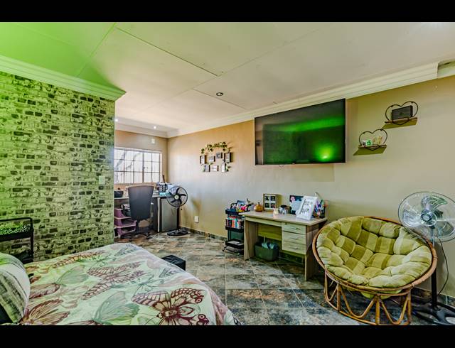 5 BEDROOM HOUSE FOR SALE IN AMANDASIG